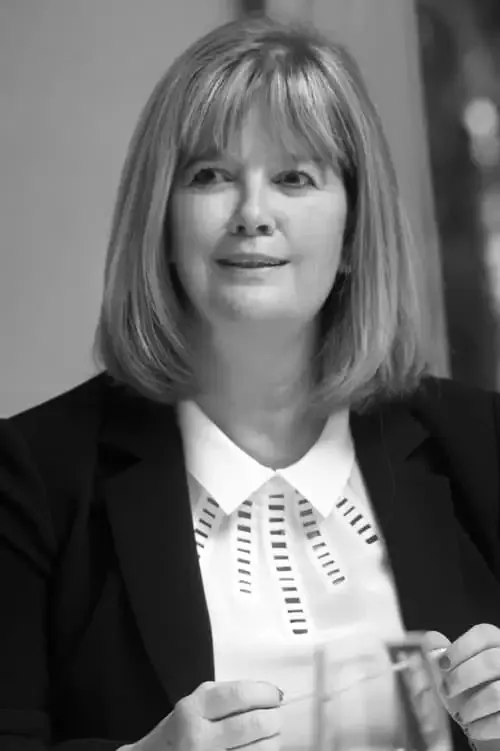 2020 Michelle Chambers Leaves Threepwood